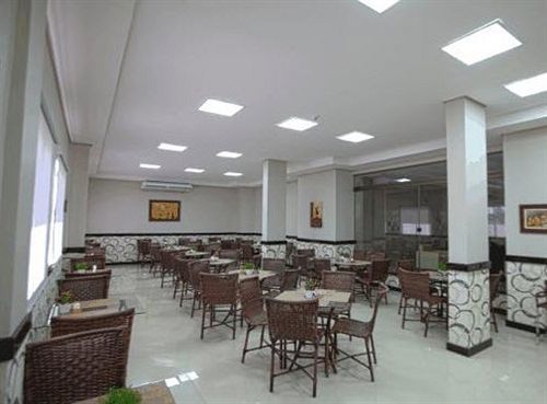 Skala Traveling Hotel 쿠이아바 외부 사진